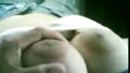 Morena toma vibrador com vaginal ávido no quarto vídeo pornô só de velhas