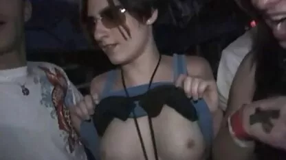 É o meu trabalho. ver filme porno com velhas