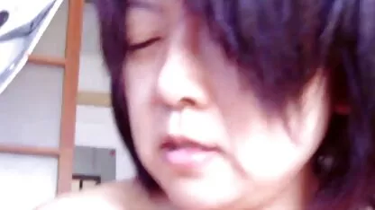 Pornografia Caseira: as raparigas gozam com videos porno caseiros com velhas os vizinhos