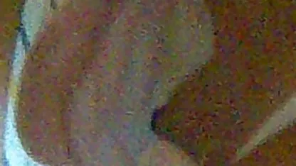 Mulher atraente tatuada grande pila quero ver filme pornô de velha grande