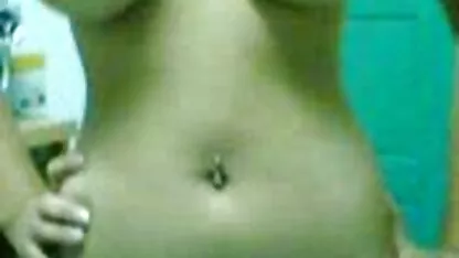 Colecção de sexo amador com uma vídeo pornô de velhinhos miúda casada num hotel do amor.