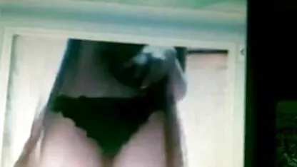 Língua De Ébano A Servir pormo com velhas Ebony