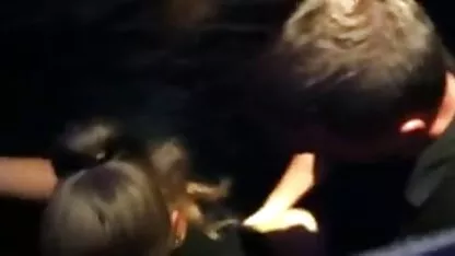 A miúda tem um rabo vídeo pornô com mulher mais velha fixe