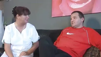 Julia pornô de mulher mais velha Ann