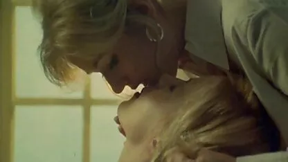 Arco-íris da Rebeca e via Laskiva a fazer sexo filme pornô só com velha com um homem na cozinha.