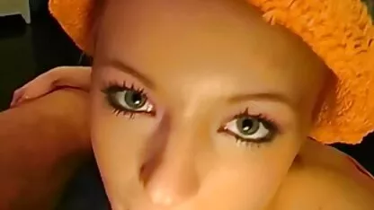 Apenas vídeo pornô mulher velha loira