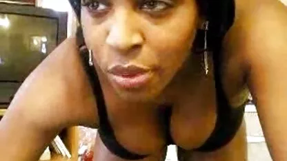 A morena videos de sexo com velhas negras fiada