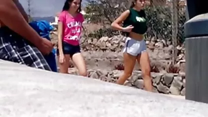 Chupa vídeo pornô das mulheres mais velhas e lambe