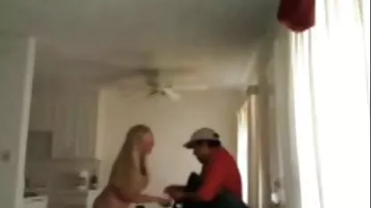Sexo russo no sofá pono idoso
