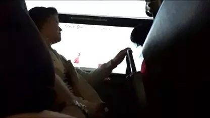 Pornografia na câmara: Mãe Madura A Masturbar-se pornô entre idosos em privado