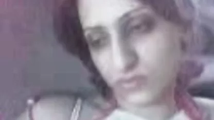 Linda loira videos de sexo com velhas peludas por trás