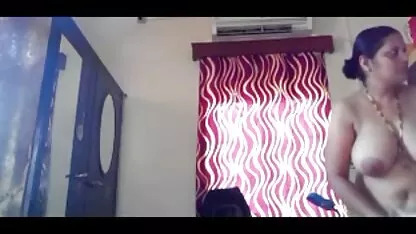 Menina Boazona vídeo pornô com idosa marota